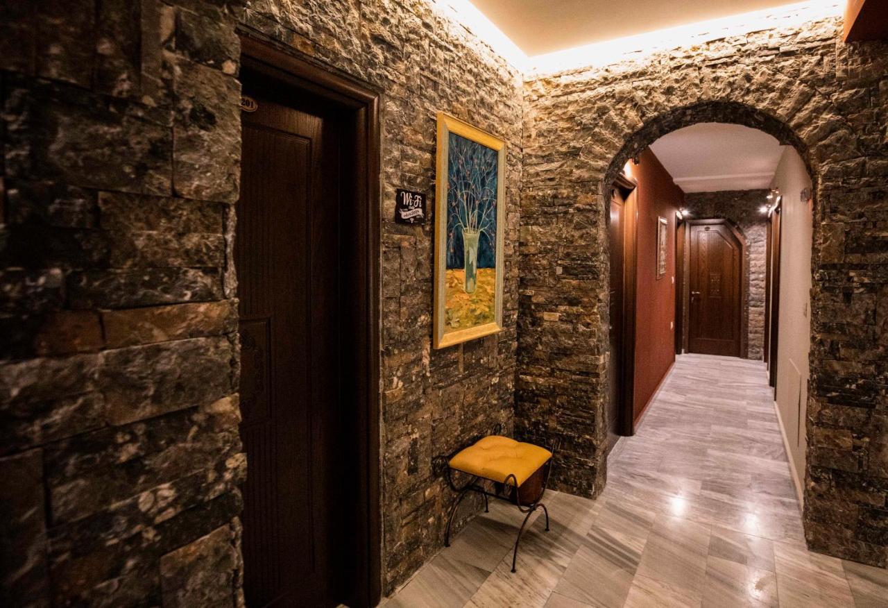 Vila Eden Boutique Hotel Korce Exterior foto