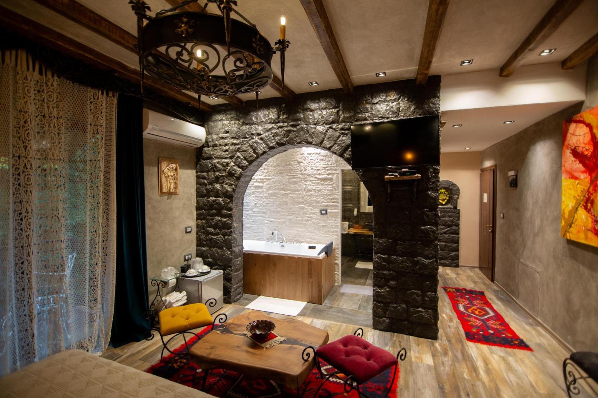 Vila Eden Boutique Hotel Korce Exterior foto