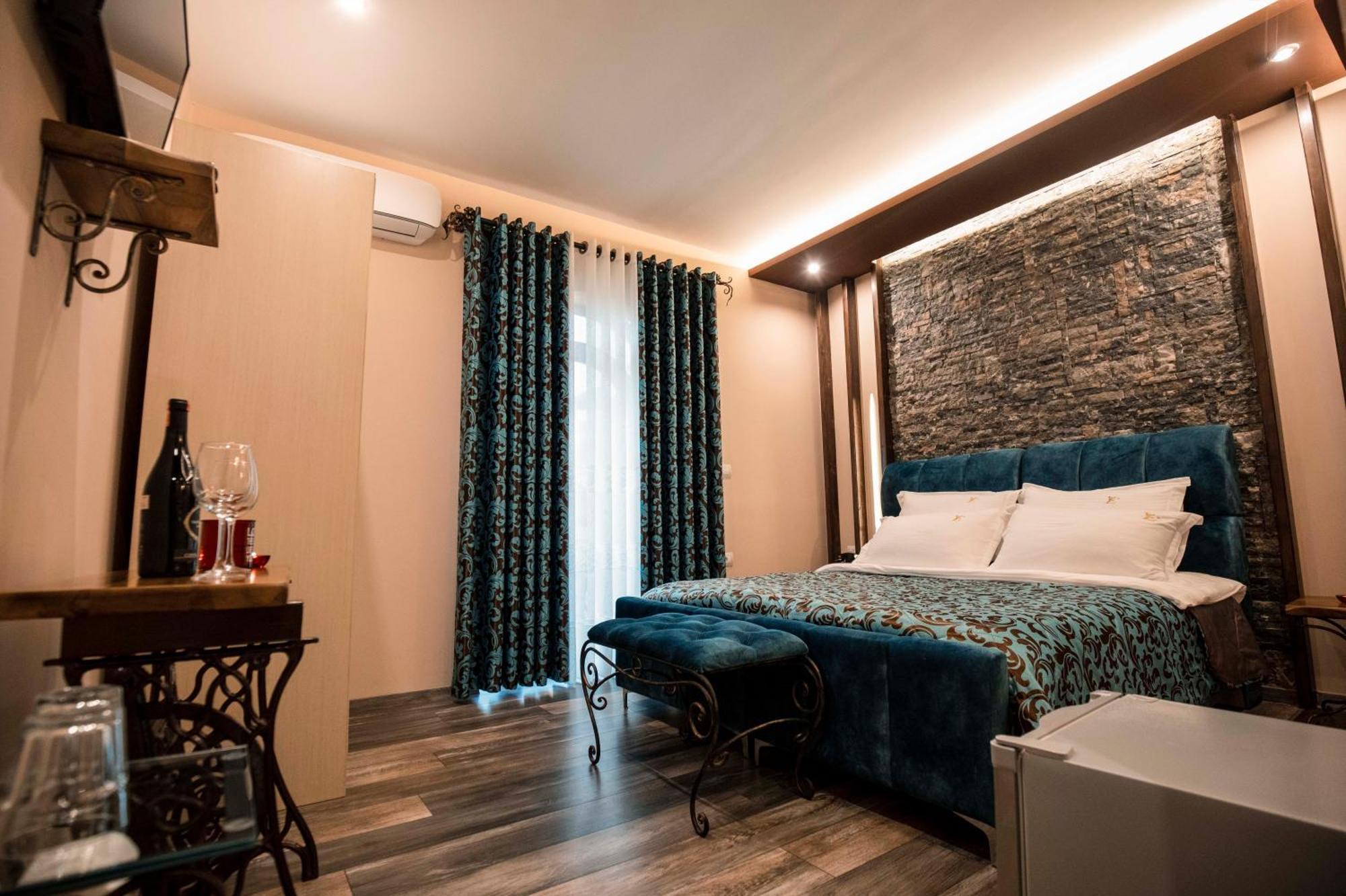 Vila Eden Boutique Hotel Korce Quarto foto